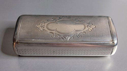Silberdose tabatiere - -,